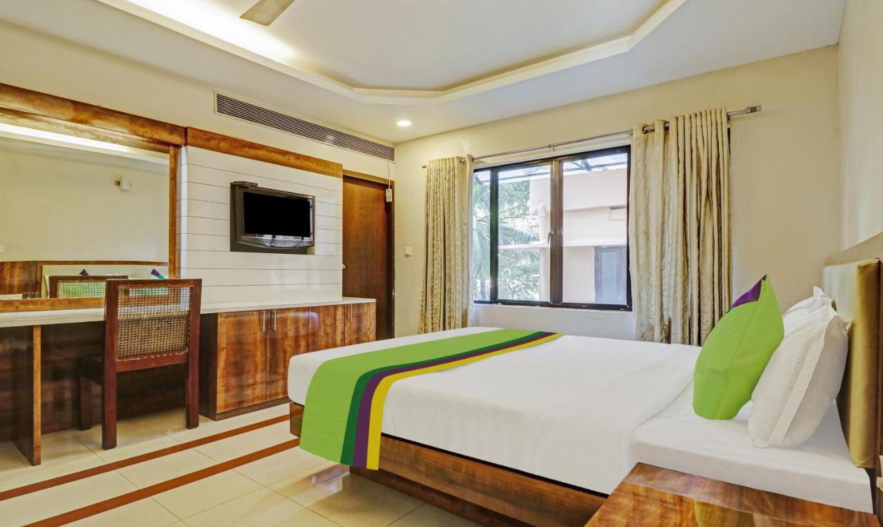 Готель Treebo Trend Time Square Marine Drive Kochi Екстер'єр фото